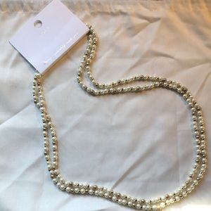 Loft pearl necklace
